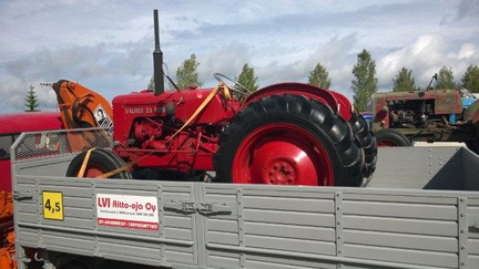 C 02 Valtra
