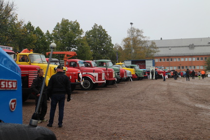 Autonäyttely: Kasarminmäen paraatikenttä, Kouvola