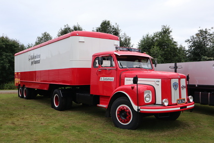 Koronakesän keikan 2020 yleisön suosikki, NÄRKÖ palkittu Scania-Vabis L75 + puoliperävaunu vm. 1960, omistaja Ilpo Salomaa