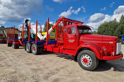 Mutteri palkinto 2024: Volvo N88 vm. 1970  pPuutavara-auto + pv. Omistaja: Olavi Malinen  Kuhmo